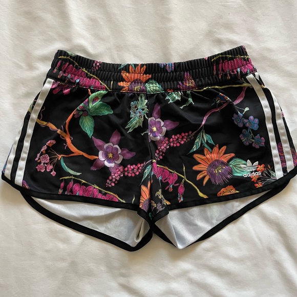 Adidas Kids Black Floral Matching Set - Picture 7 of 10